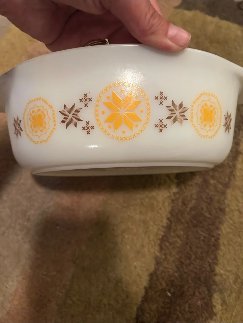 vintage pyrexCasserole Dish with Yellow & Brown Snowflake Pattern